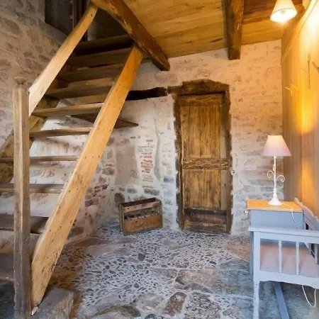 House L'oustal D'agathe Holiday home